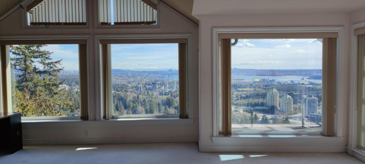 West Vancouver Luxury Home Exterior photo